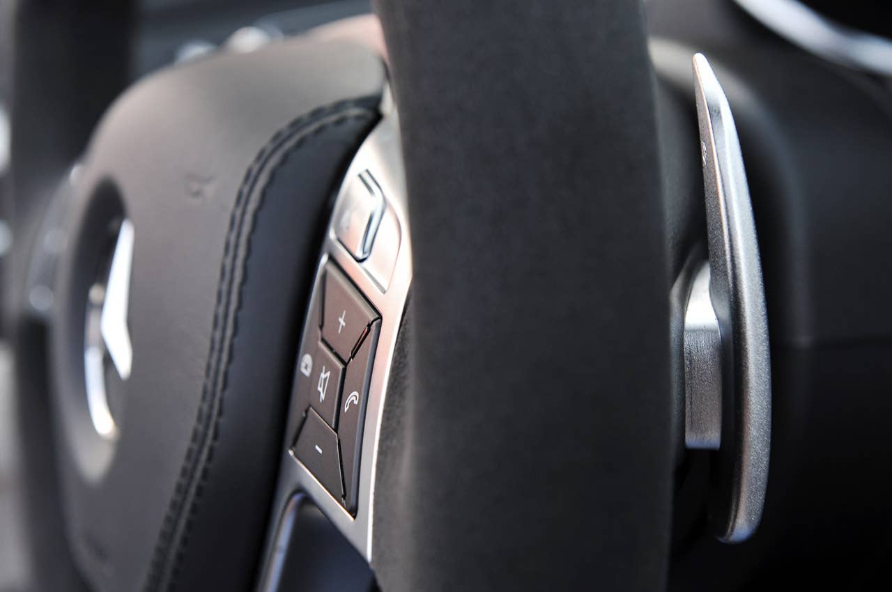 2013 Mercedes-Benz SL65 AMG paddle shifter