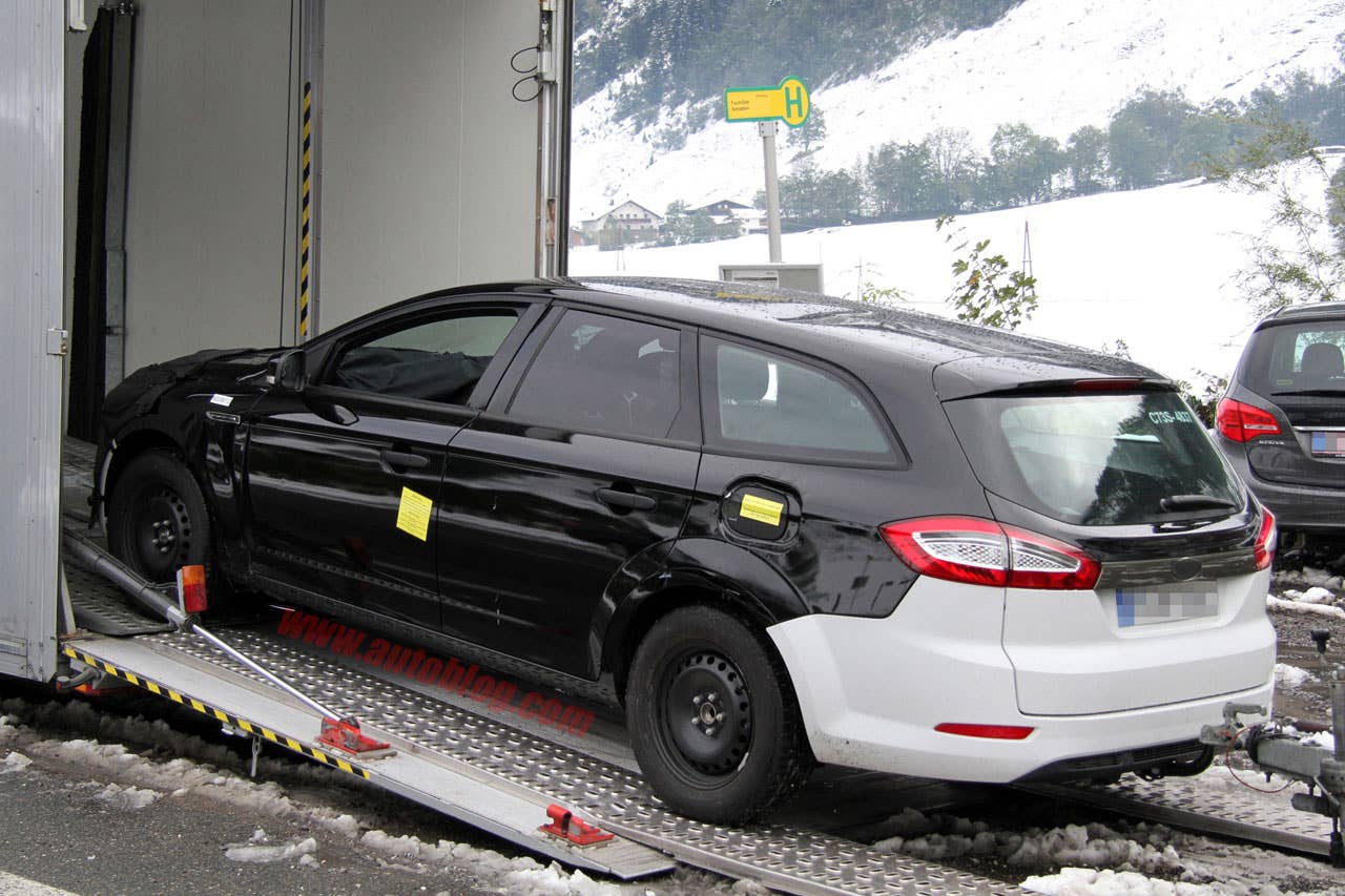2013 Ford Mondeo Wagon Mule rear 3/4