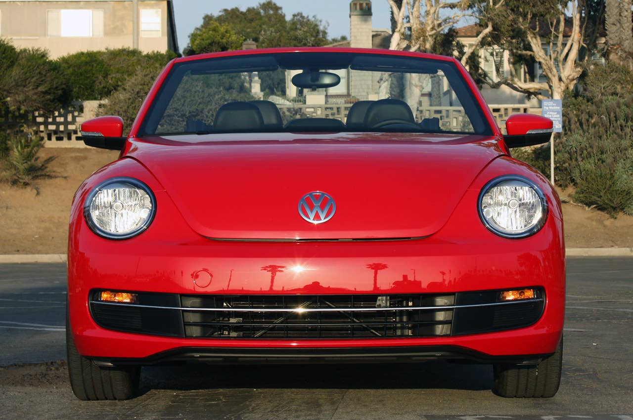 2013 Volkswagen Beetle TDI Convertible front view