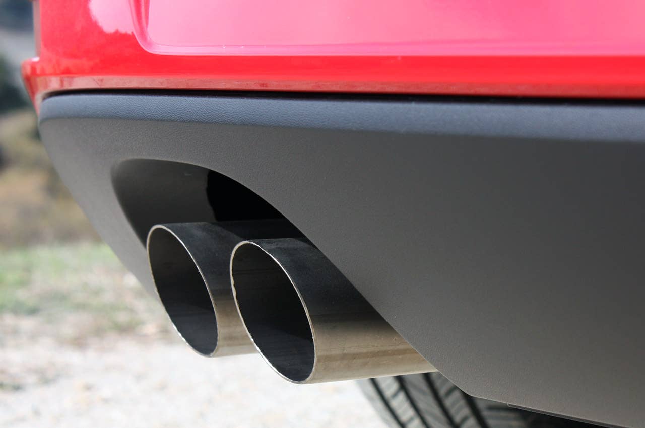 2013 Volkswagen Beetle TDI Convertible exhaust tips