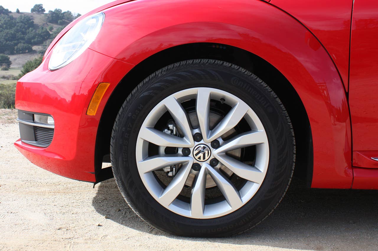 2013 Volkswagen Beetle TDI Convertible wheel