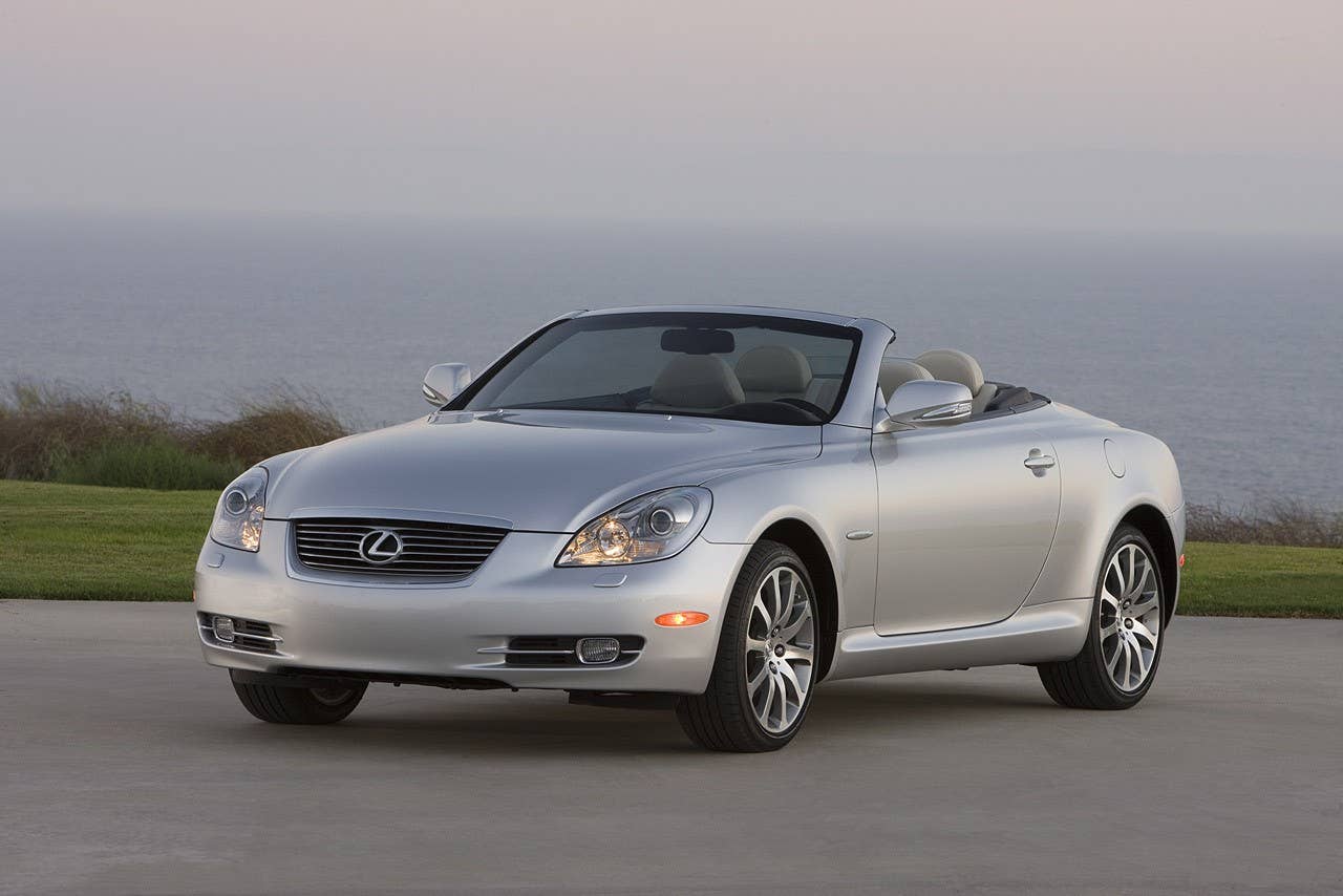 Lexus rumored to replace SC430 with 500-hp LC600h hybrid super