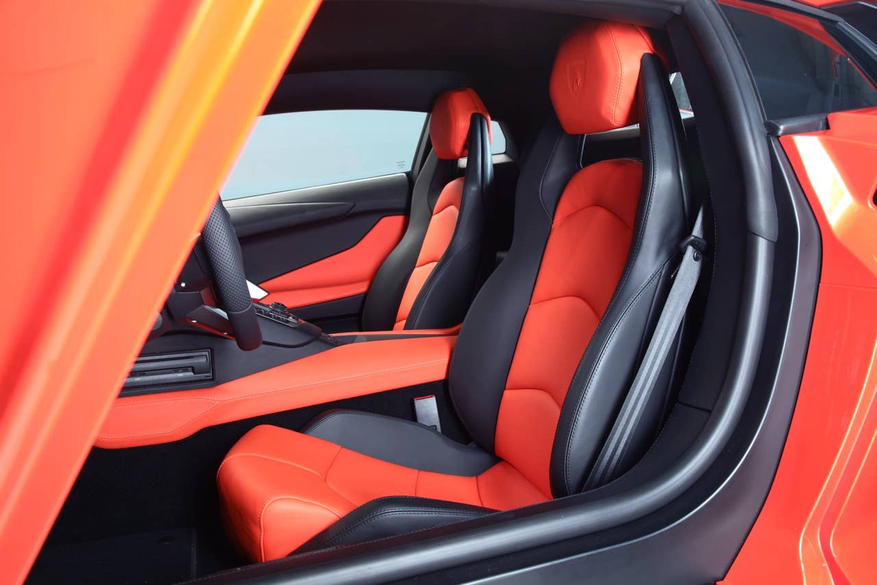 2012 Lamborghini Aventador LP700-4 interior