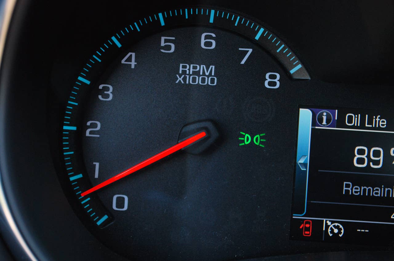 2014 Chevrolet Impala tachometer