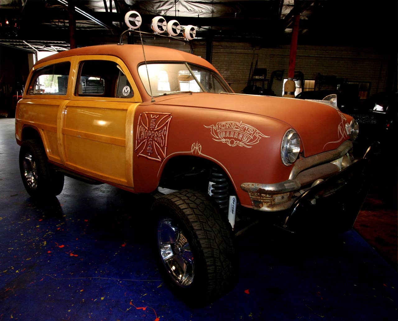 Lot 430.1 - 1950 FORD   WOODY CUSTOM "SURFMOBILE"