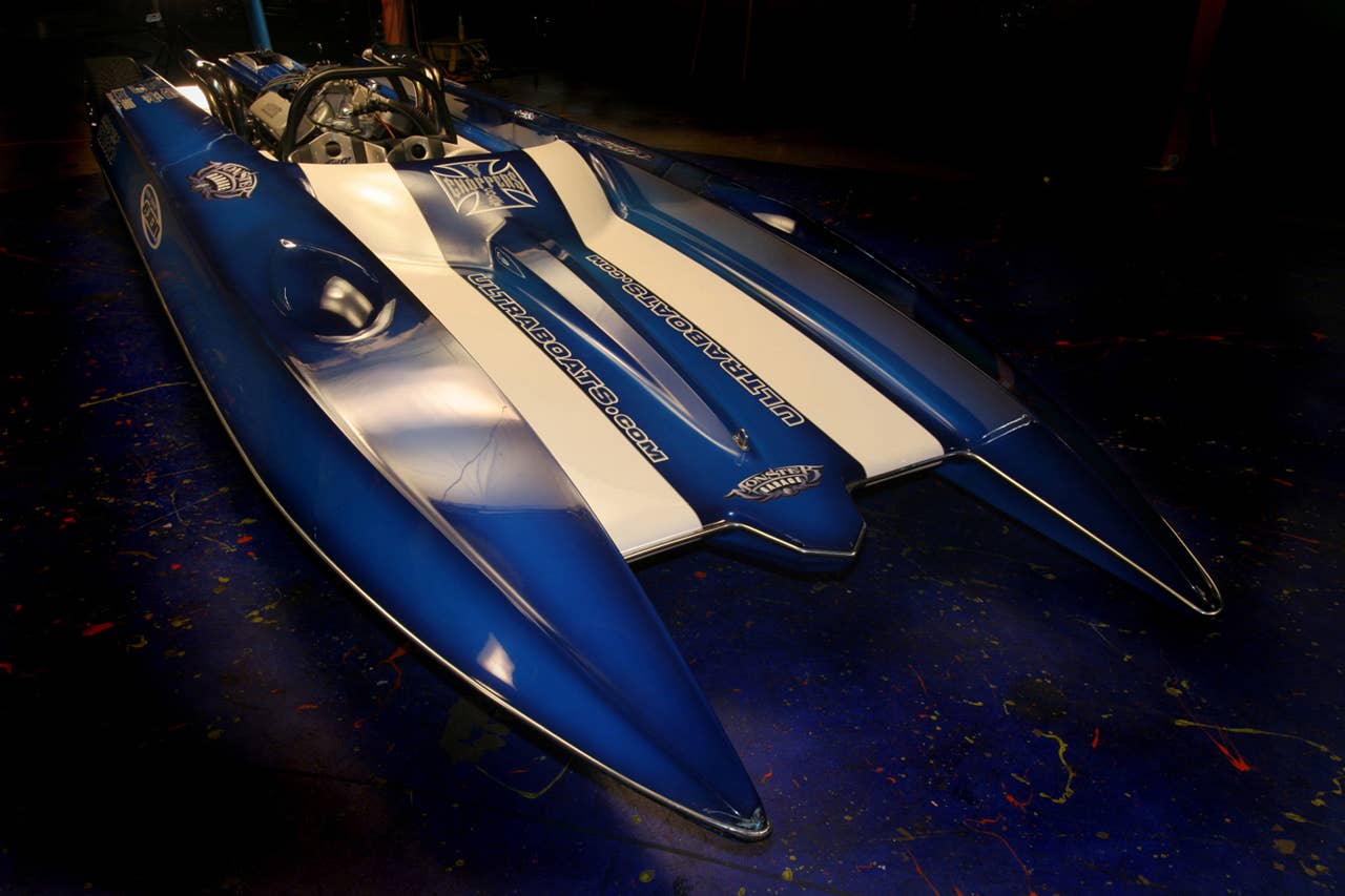 Lot 72 - 2004 ULTRA SHADOW PICKLE-FORK CUSTOM "JET BOAT CAR"