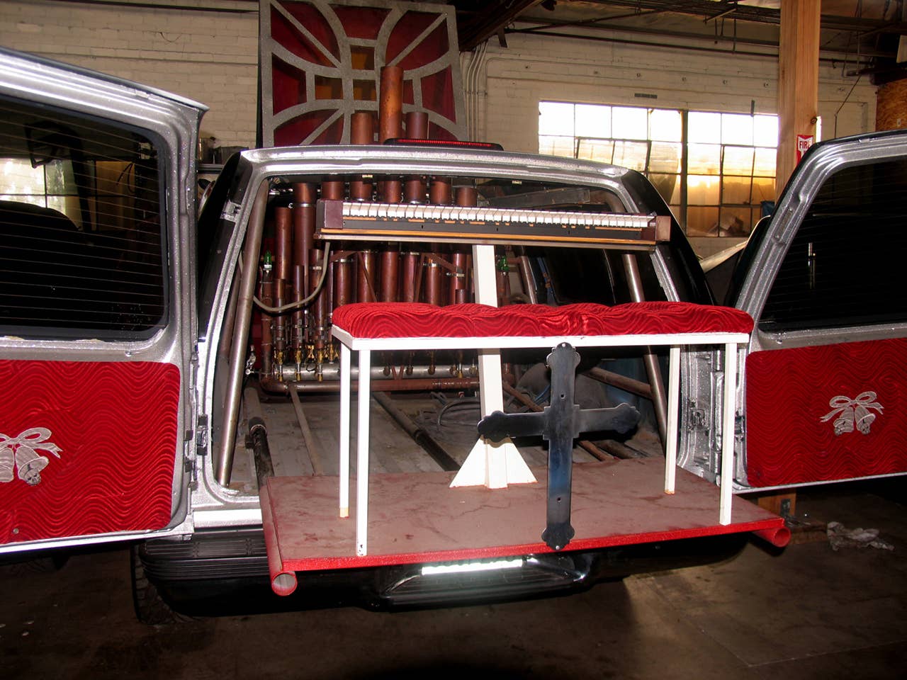 Lot 1535 - 1994 CHEVROLET SUBURBAN CUSTOM "WEDDING CHAPEL"