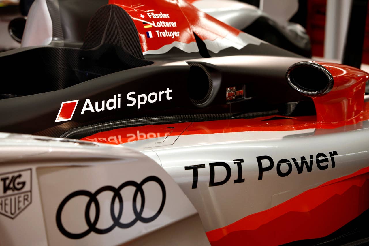 Audi R15+ Aufbau Werk Ingolstadt 2010
