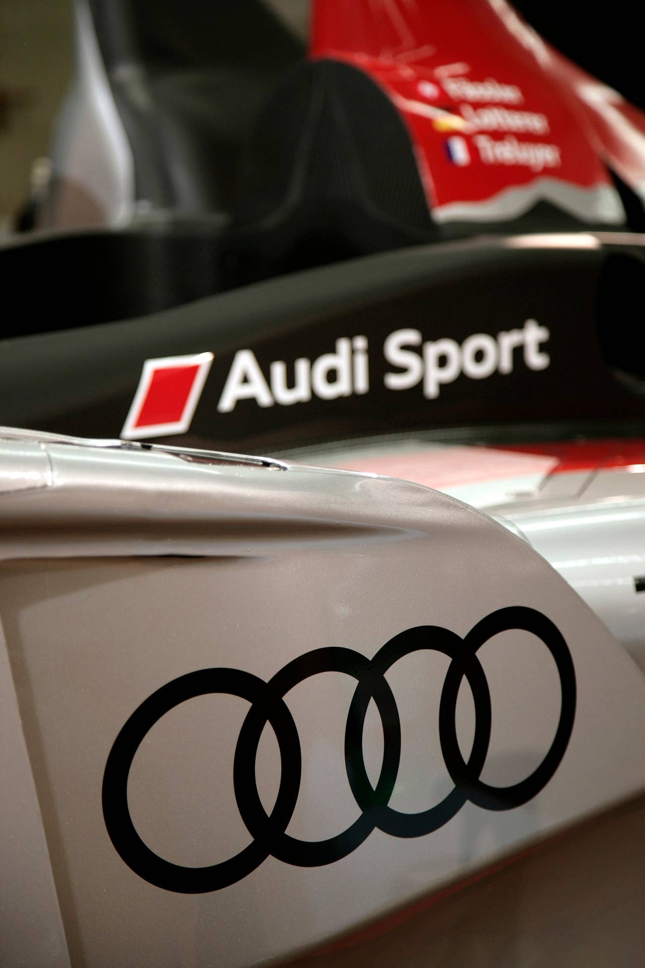 Audi R15+ Aufbau Werk Ingolstadt 2010