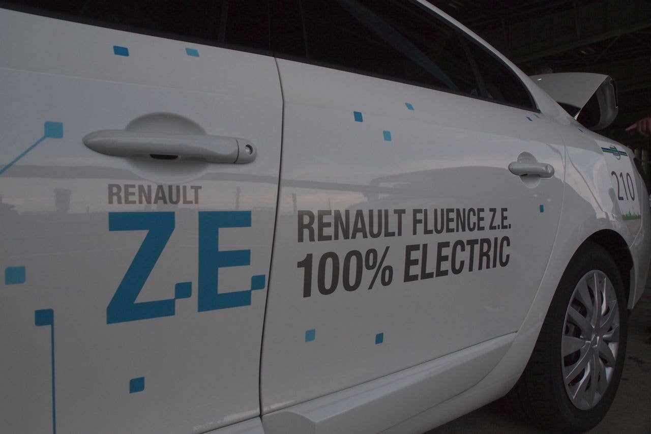 Challenge Bibendum 2011 Renault Fluence and Kangoo