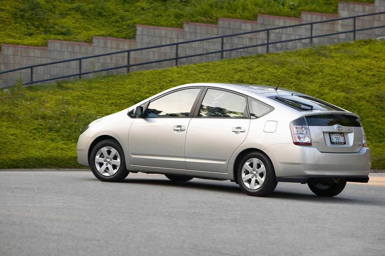 Generation 2 Prius