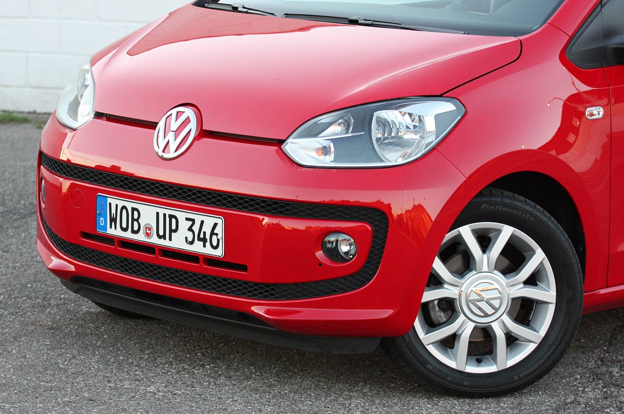 2012 Volkswagen Up! front detail