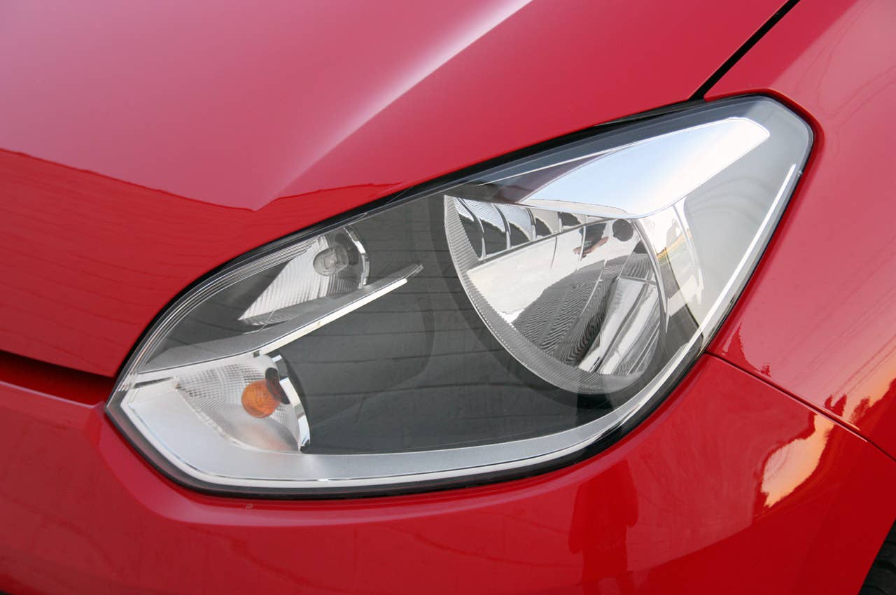 2012 Volkswagen Up! headlight