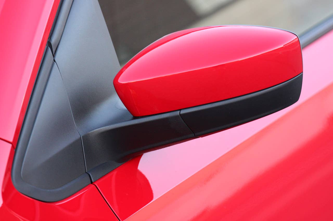 2012 Volkswagen Up! side mirror