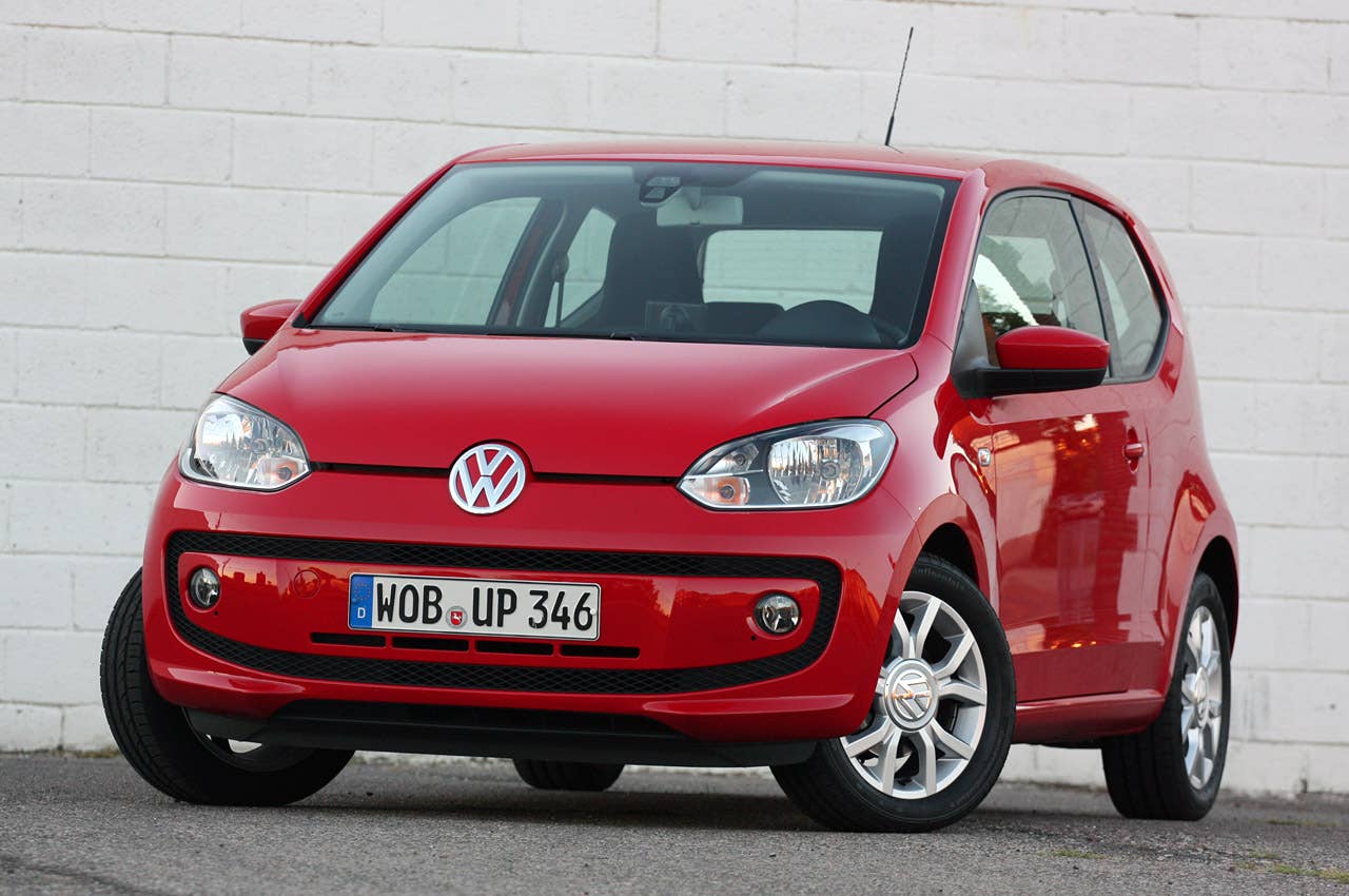 2012 Volkswagen Up! front 3/4 view