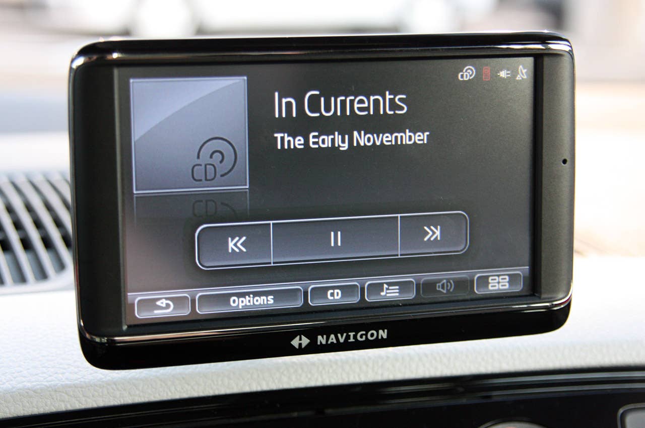 2012 Volkswagen Up! audio system display