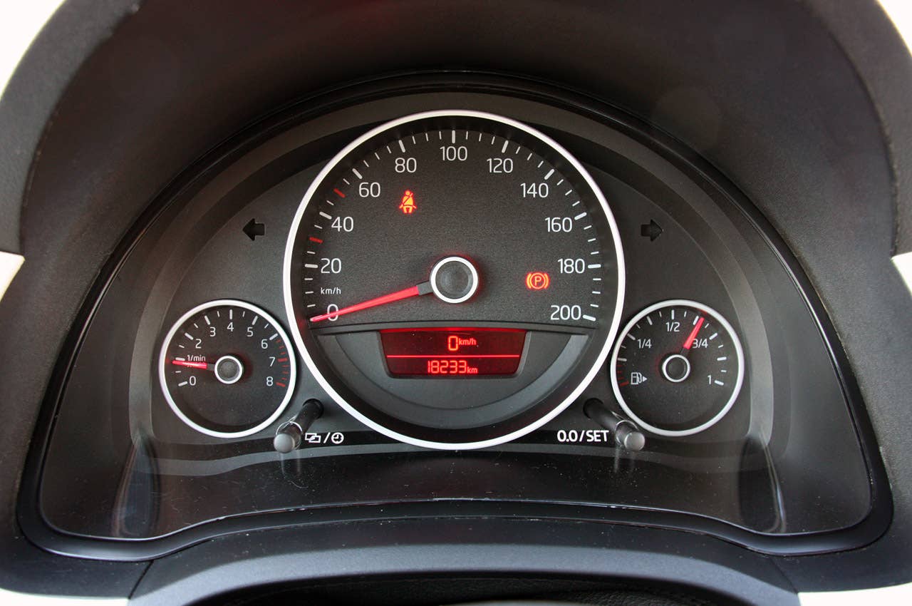 2012 Volkswagen Up! gauges