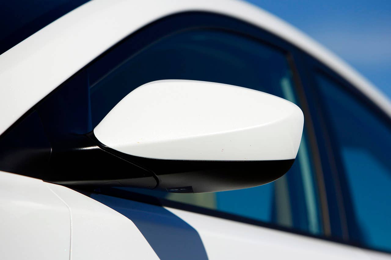 2011 Hyundai Elantra side mirror