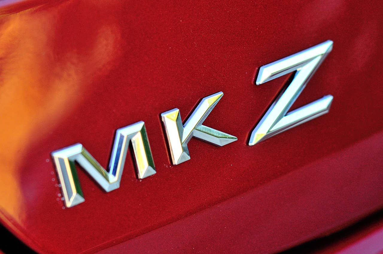 2013 Lincoln MKZ badge