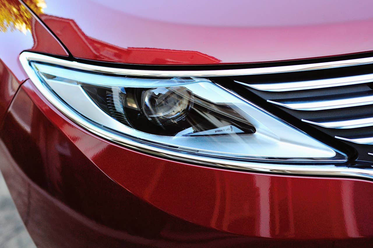 2013 Lincoln MKZ headlight