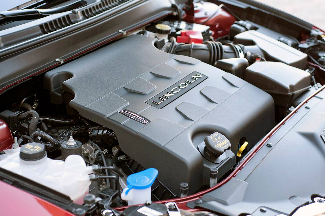 2013 Lincoln MKZ engine
