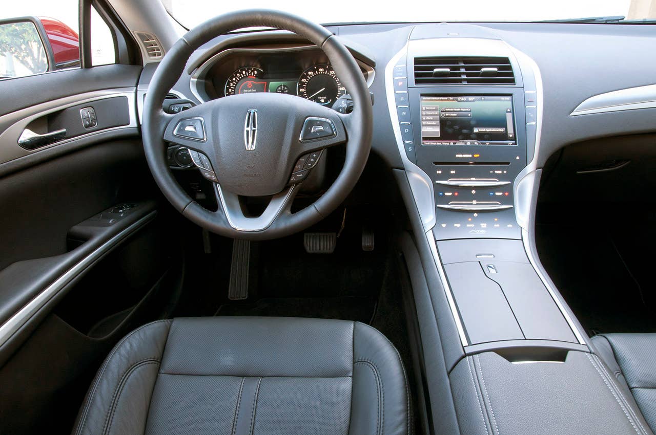 2013 Lincoln MKZ interior