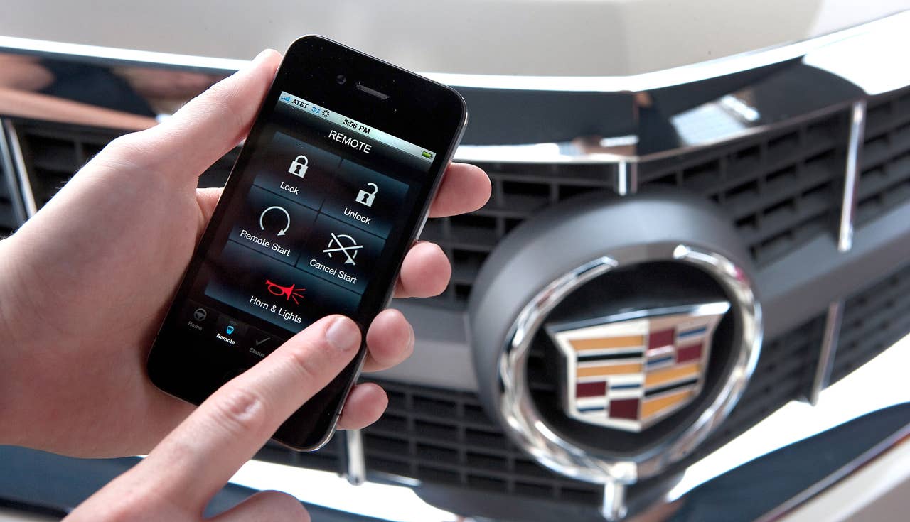 OnStar technology will be coming soon to a Cadillac mobile application, allowing drivers to view an up-to-date diagnostics report, remotely control key vehicle functions and connect to an OnStar advisor from their smartphones. X10CO_ON013 (07/22/2010)