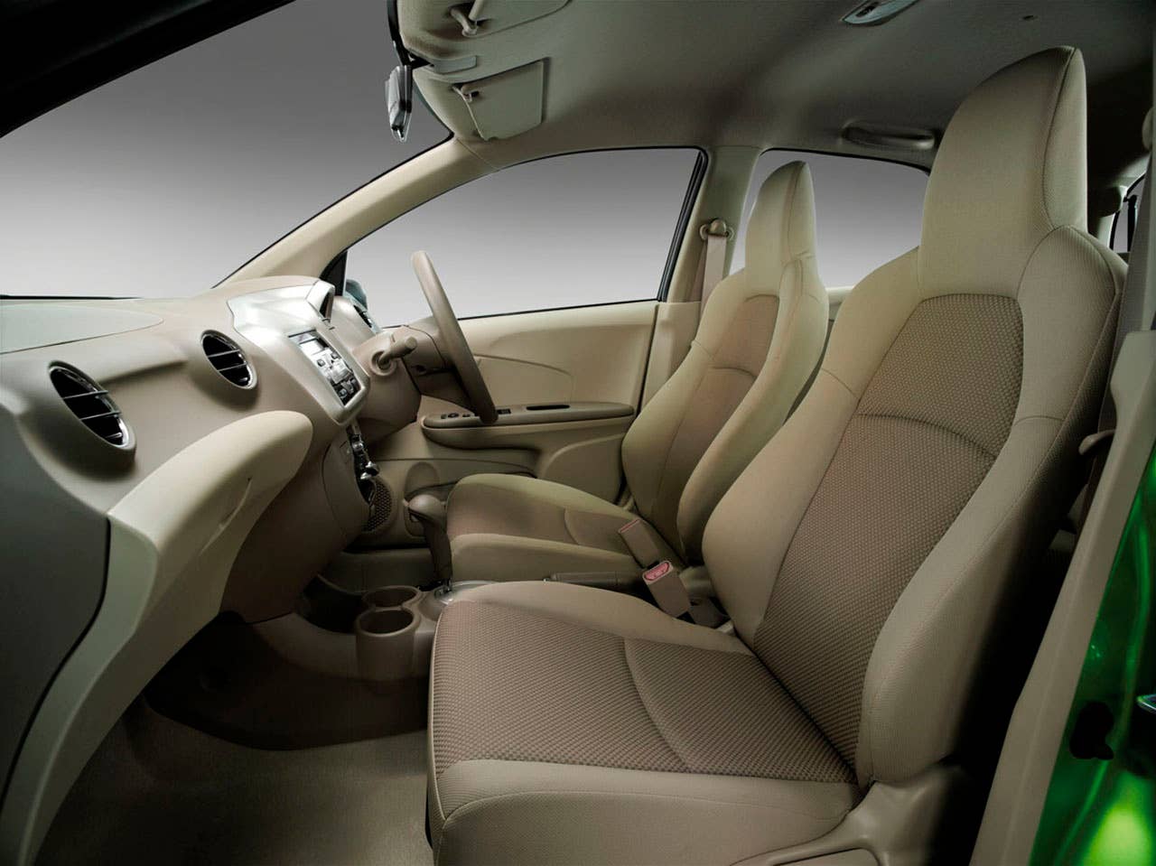 2011 Honda Brio interior