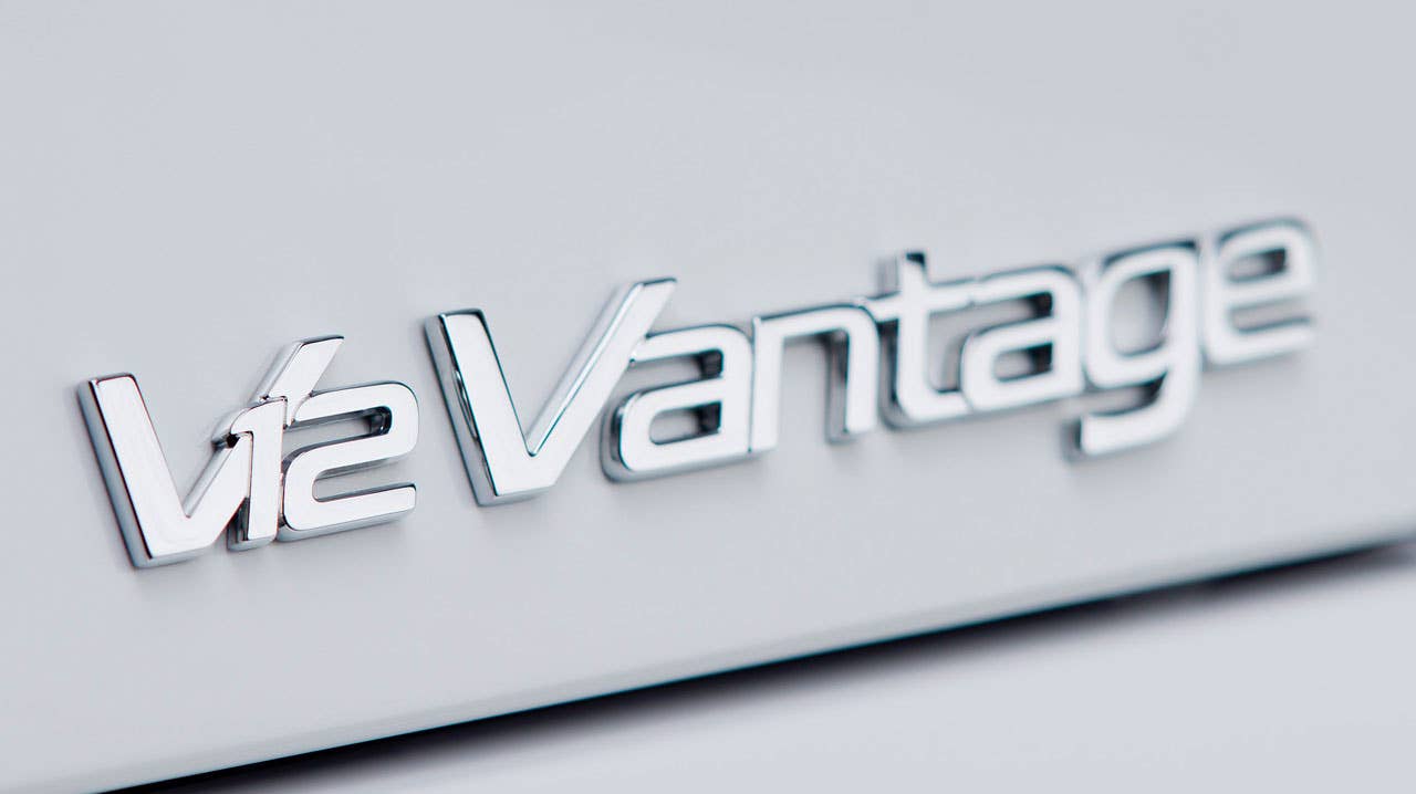 aston martin v12 vantage roadster