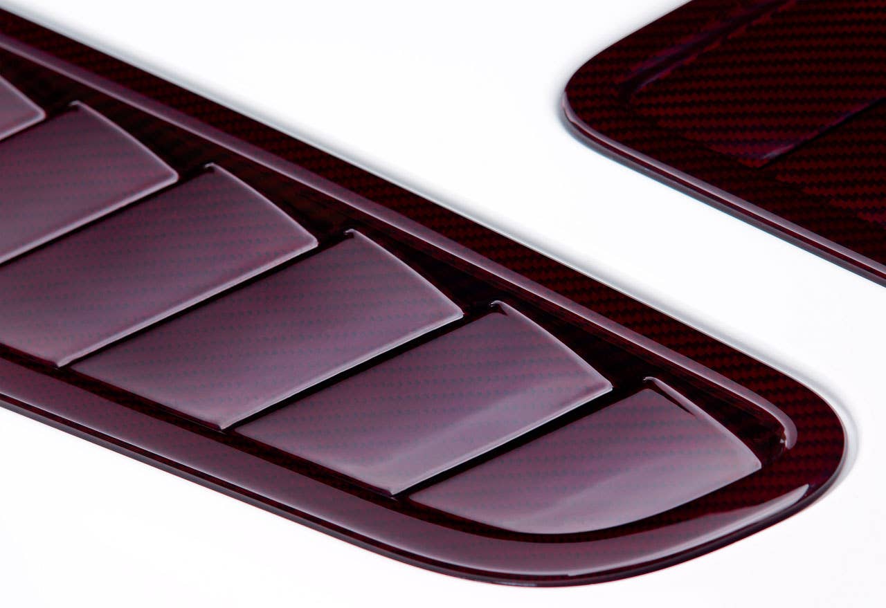 aston martin v12 vantage roadster