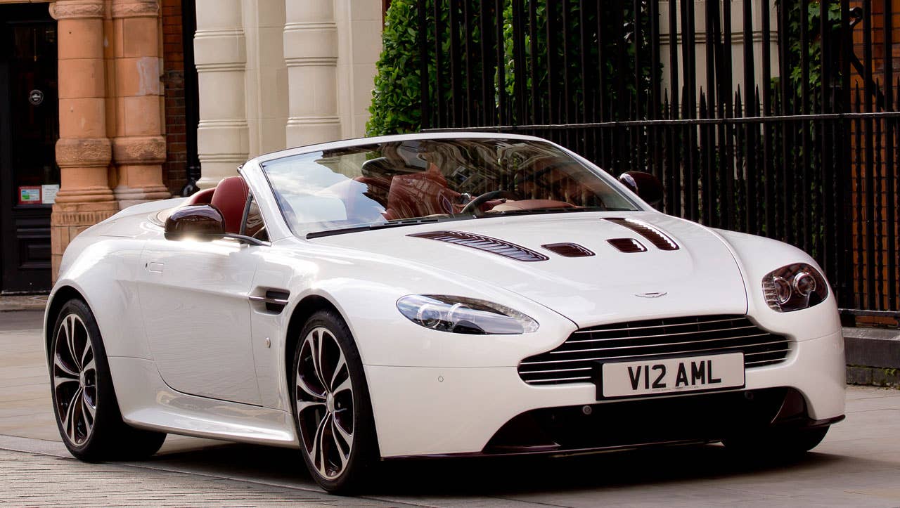 aston martin v12 vantage roadster
