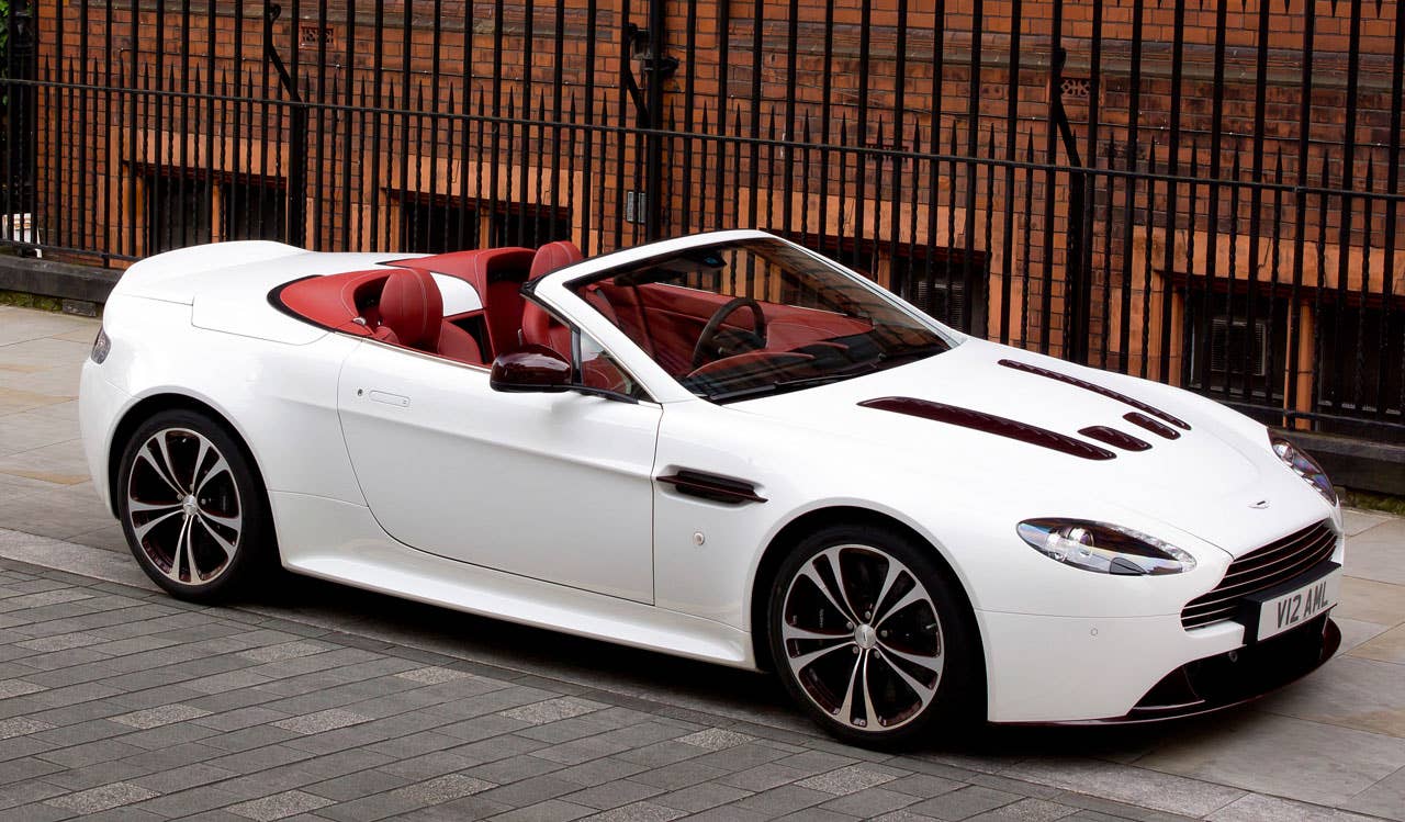 aston martin v12 vantage roadster