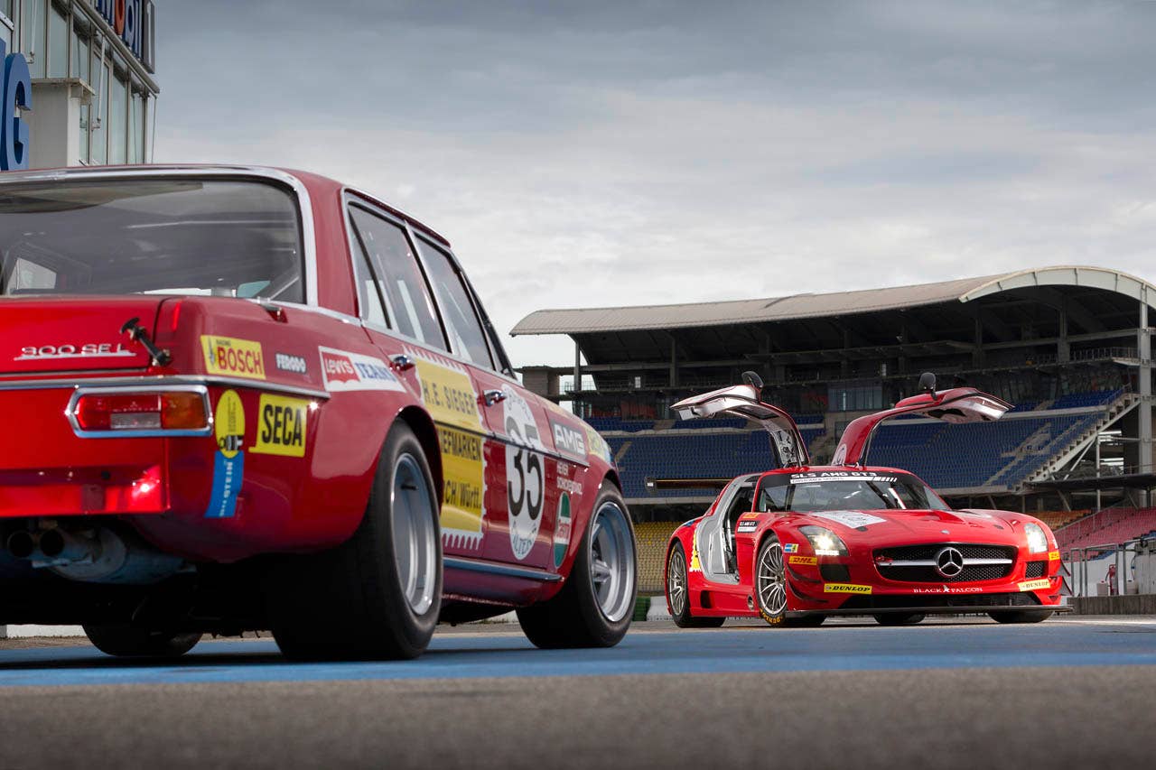 SLS AMG GT3 & AMG 300 SEL 2011