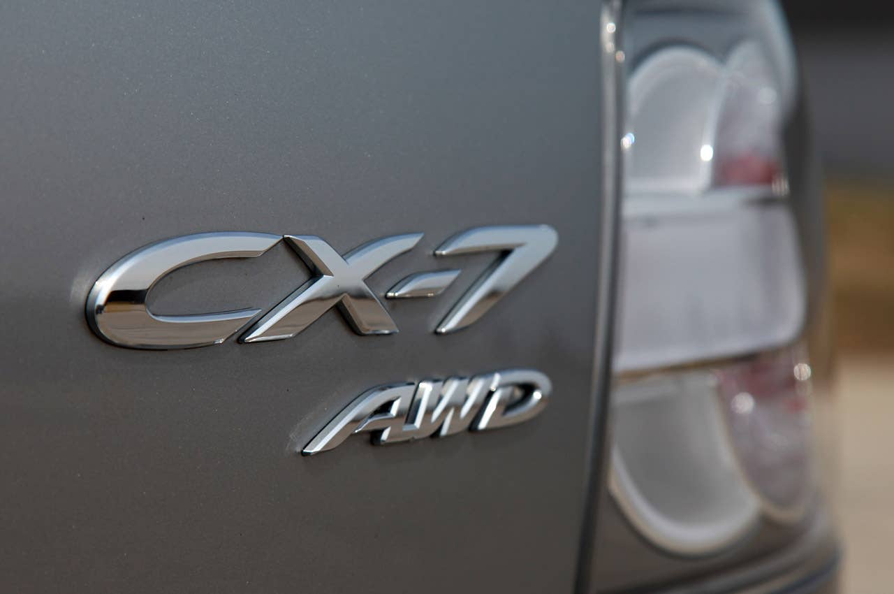 2011 Mazda CX-7 badge
