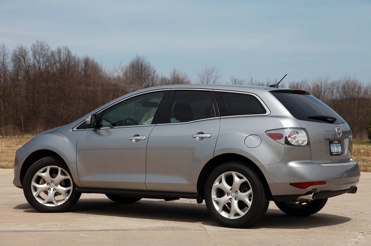 2011 Mazda CX-7 rear 3/4 view