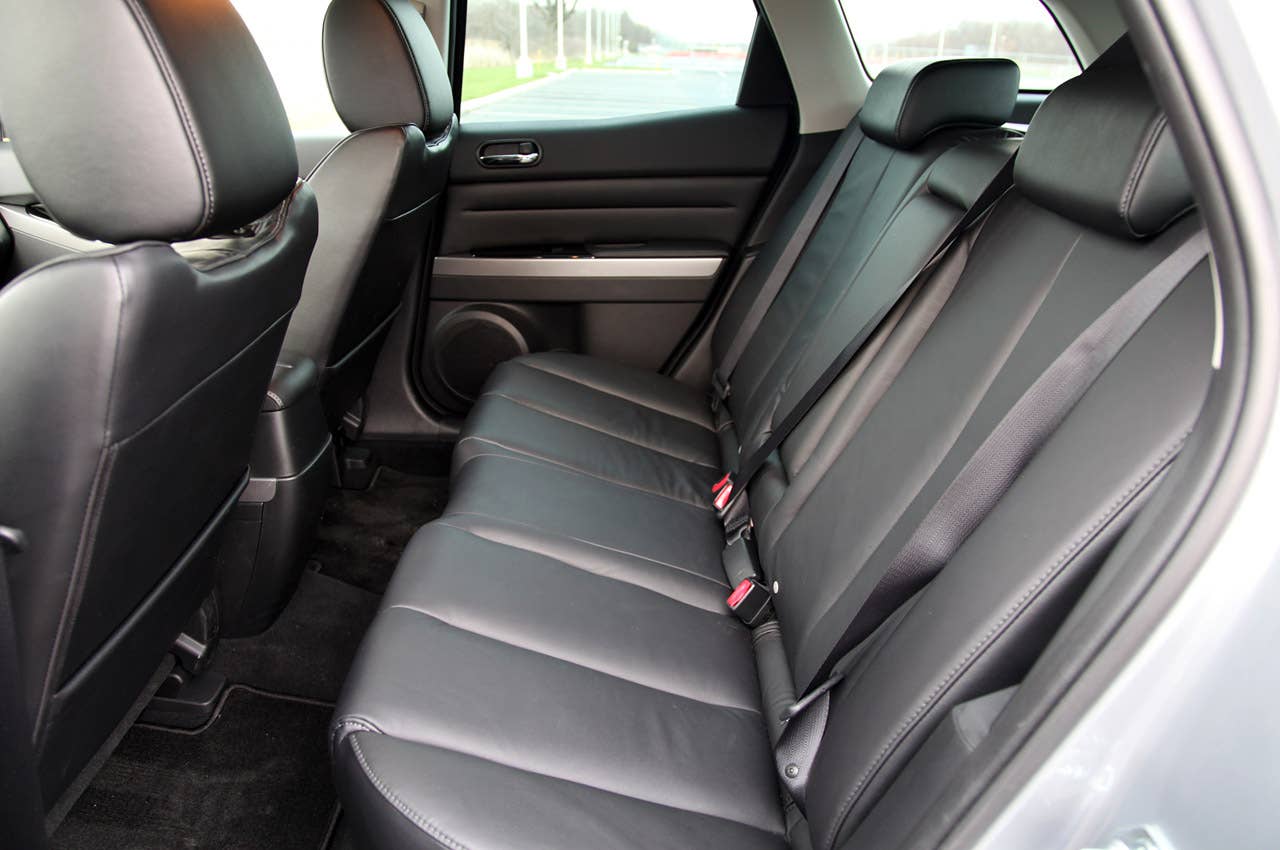 2011 Mazda CX-7 rear seats