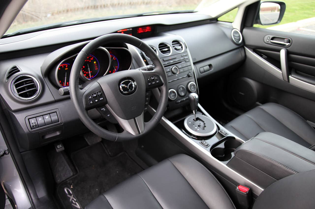 2011 Mazda CX-7 interior