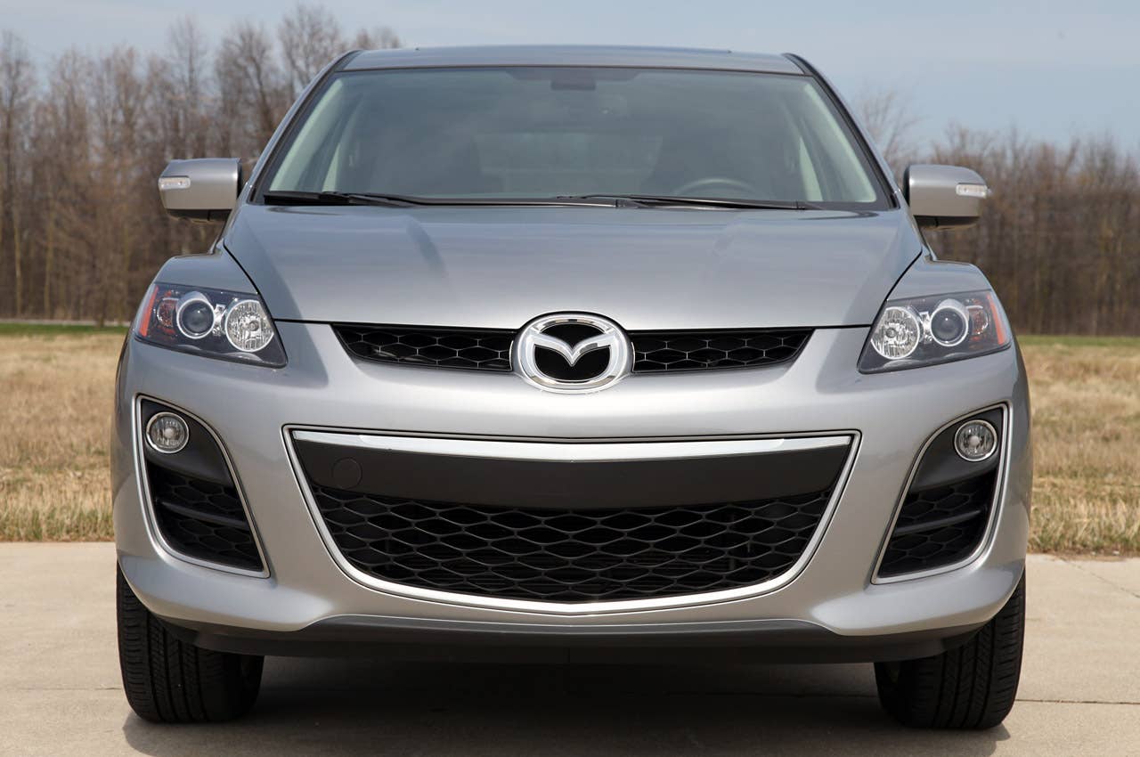 2011 Mazda CX-7 front view
