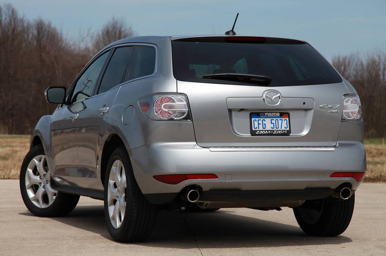2011 Mazda CX-7 rear 3/4 view
