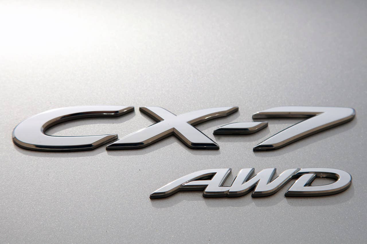 2011 Mazda CX-7 badge