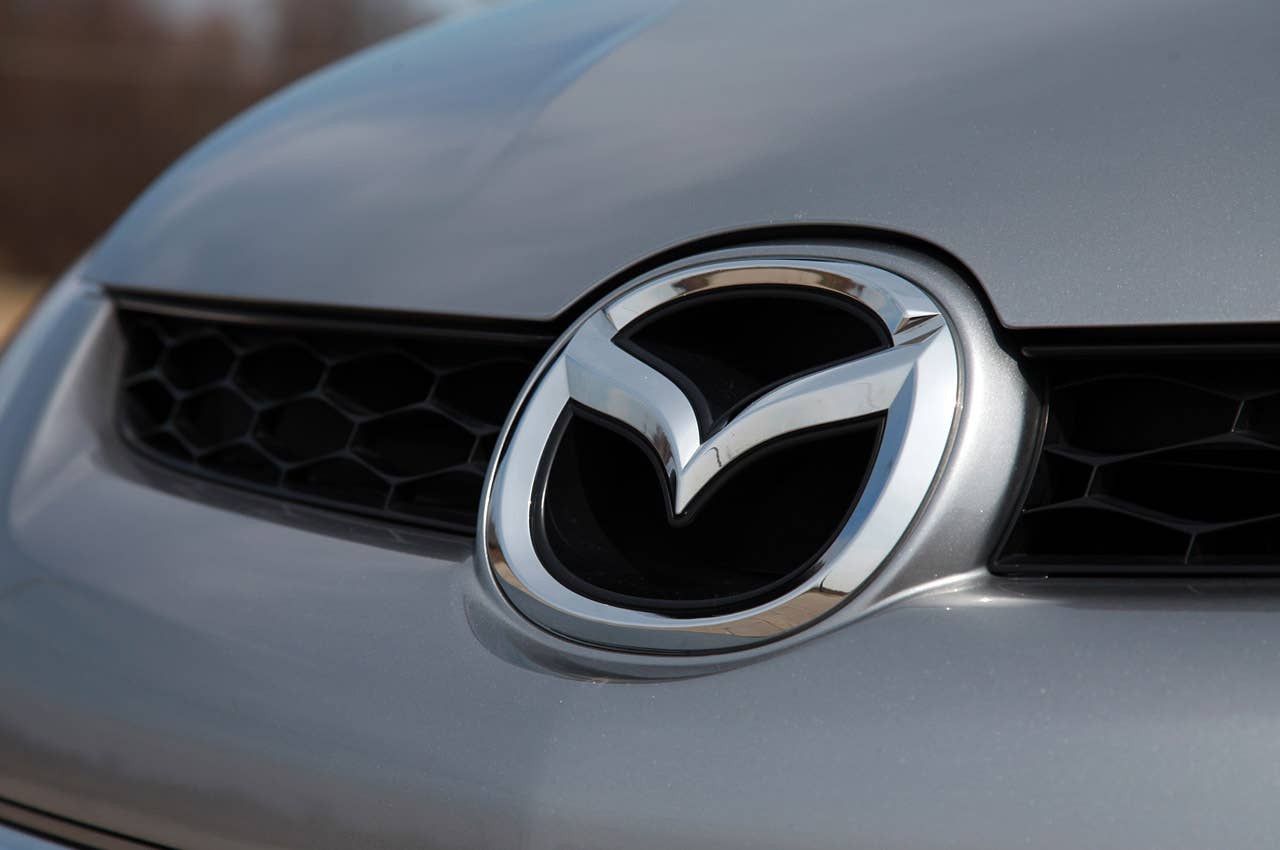 2011 Mazda CX-7 grille