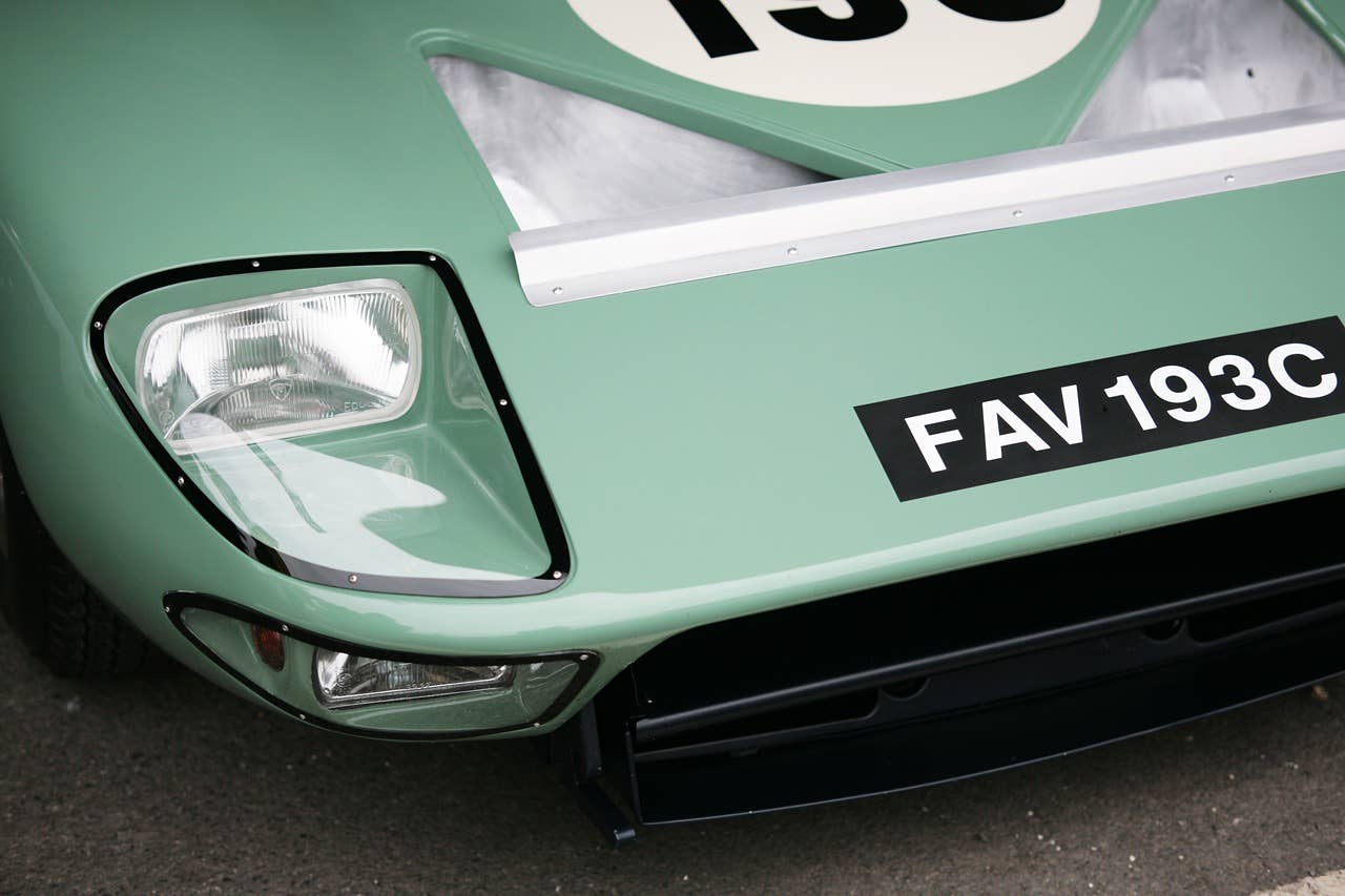 1965 Ford GT40 Roadster