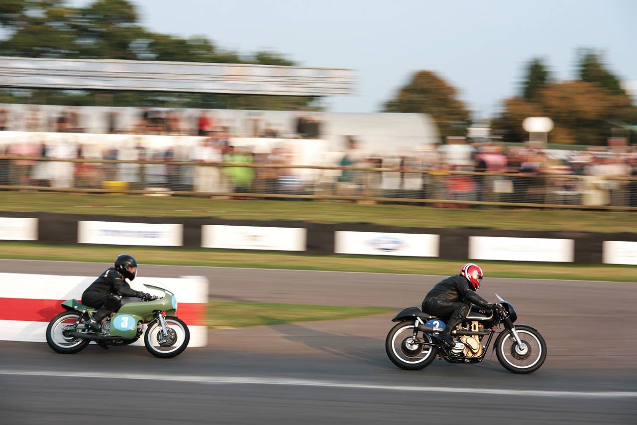 Beart-Aermacchi Ala d'Oro follows AJS 7R 350