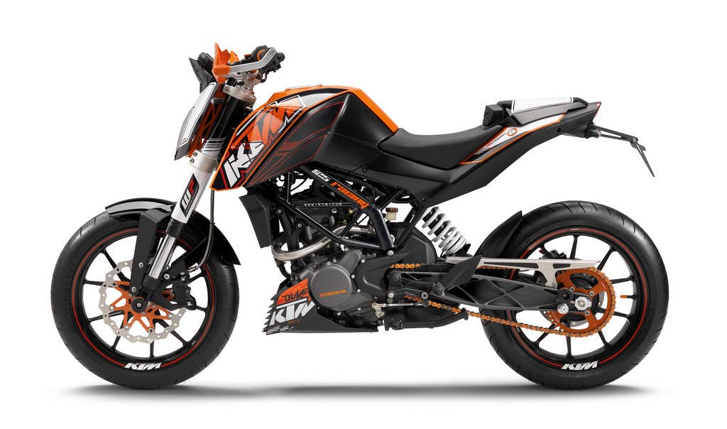2011 KTM 125 Duke side