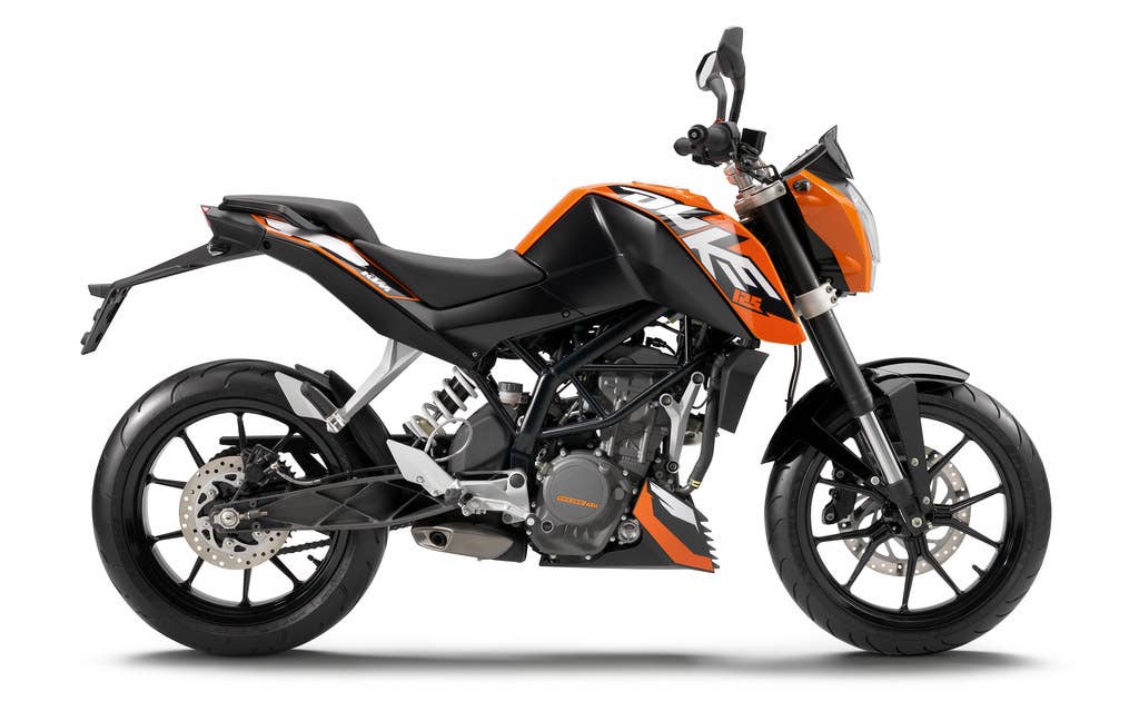 2011 KTM 125 Duke side