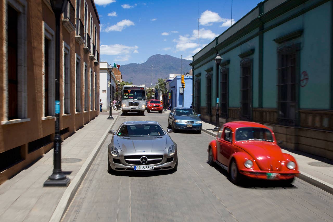 Roots of a legend: Mexicos Carrera Panamericana with the Mercedes-Benz SLS AMG