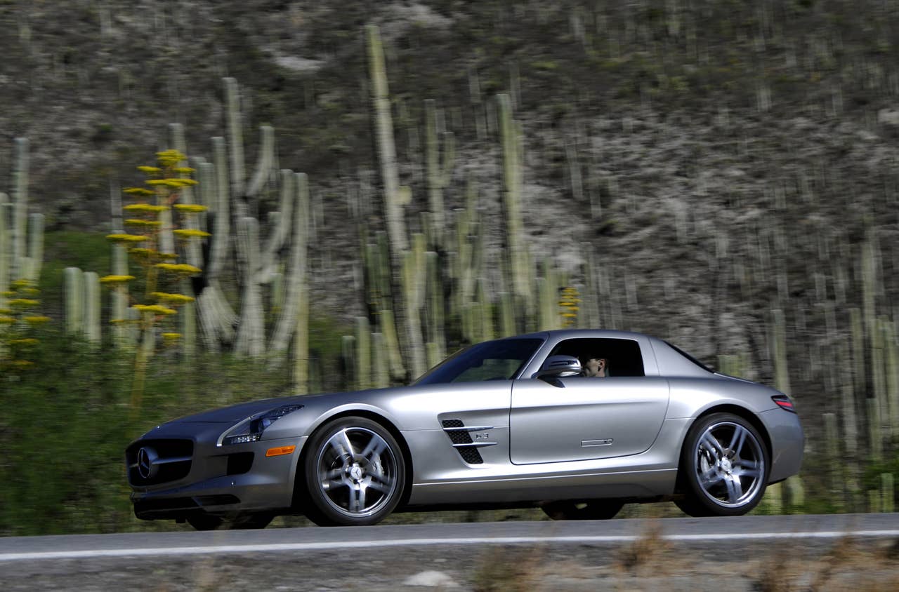 Roots of a legend: Mexicos Carrera Panamericana with the Mercedes-Benz SLS AMG
