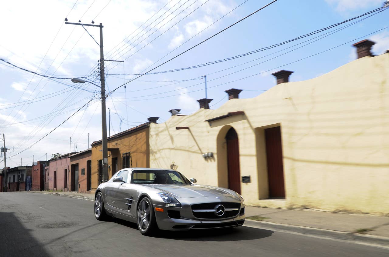 Roots of a legend: Mexicos Carrera Panamericana with the Mercedes-Benz SLS AMG
