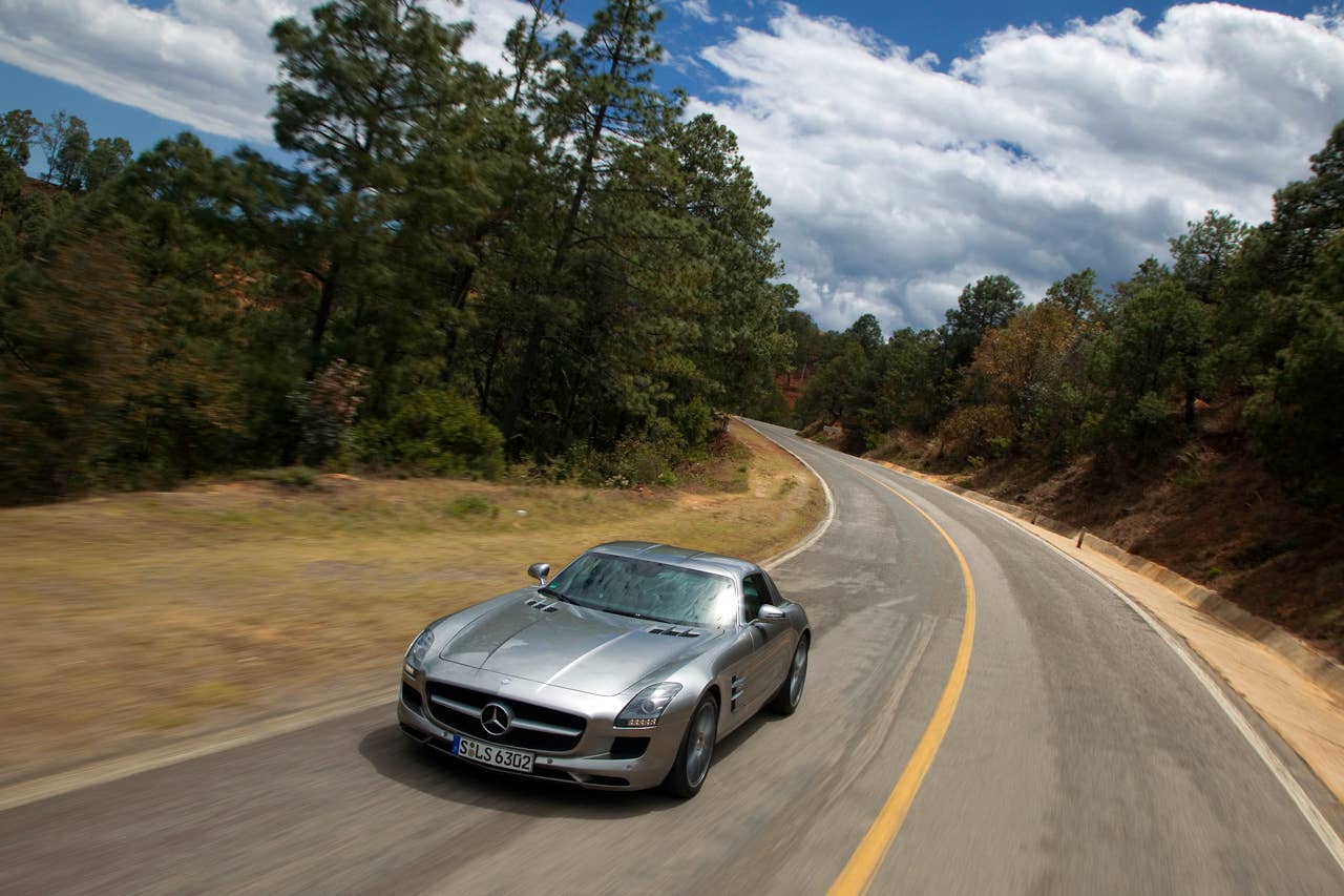Roots of a legend: Mexicos Carrera Panamericana with the Mercedes-Benz SLS AMG