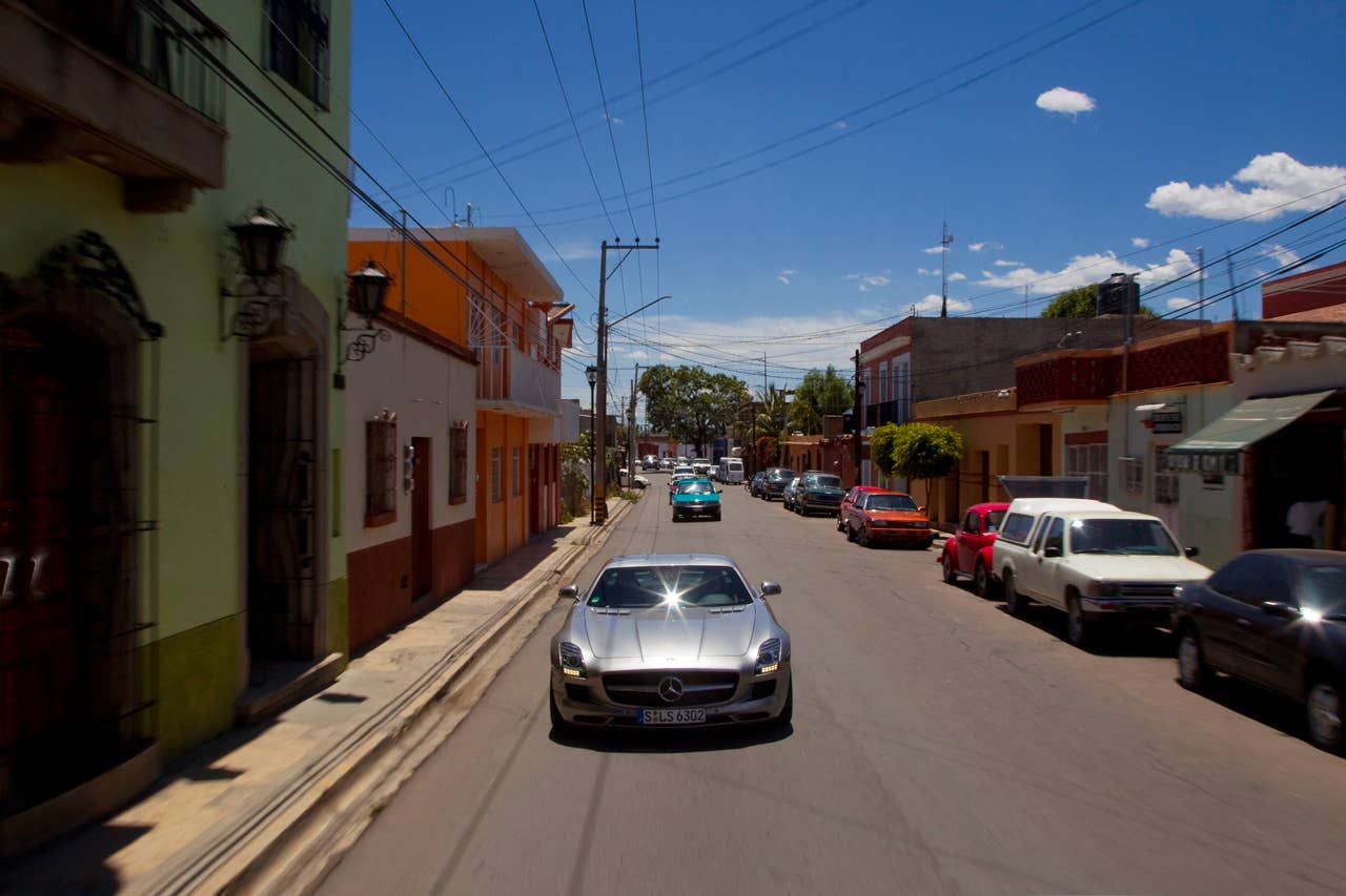 Roots of a legend: Mexicos Carrera Panamericana with the Mercedes-Benz SLS AMG